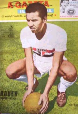 Bauer - um dos principais jogadores do S�o Paulo FC