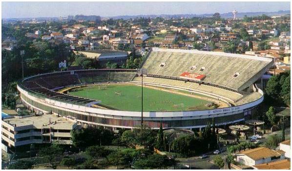 Foto do Estádio Brinco de Ouro da Princesa em 1999