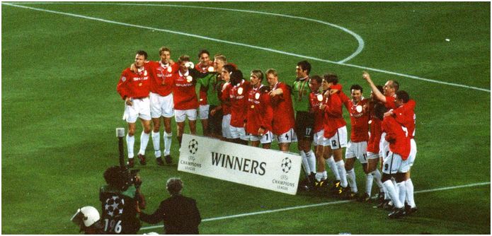Manchester United comemora conquista 1999