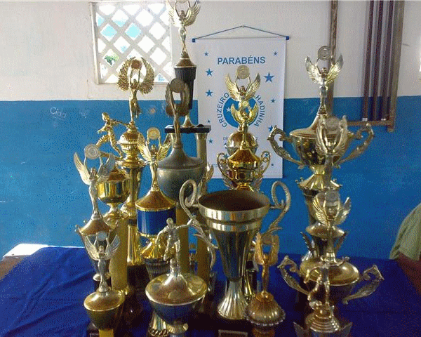 Trof�us do Cruzeiro de Malhadinha