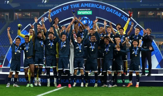 Pachuca comemora título Derbi das Americas da FIFA