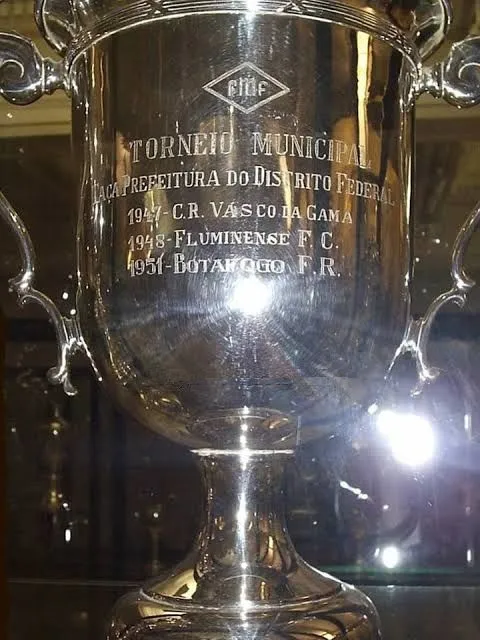 Troféu do Torneio Municipal de 1947, 1948 e 1951
